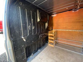FORD TRANSIT 2.2 TDCi 260 Duratorq FWD L1 H1 5dr