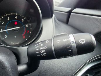 JAGUAR XE 2.0i GPF R-Sport Saloon 4dr Petrol Auto Euro 6 (s/s) (200 ps)
