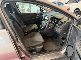 RENAULT CLIO 1.5 dCi Dynamique S MediaNav Hatchback 5dr Diesel EDC Euro 5 (90