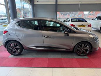 RENAULT CLIO 1.5 dCi Dynamique S MediaNav Hatchback 5dr Diesel EDC Euro 5 (90