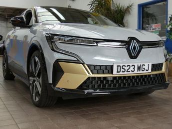 RENAULT MEGANE E-TECH 60kWh iconic Hatchback 5dr Electric Auto (optimum charge) (220 p