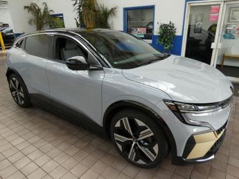 RENAULT MEGANE E-TECH 60kWh iconic Hatchback 5dr Electric Auto (optimum charge) (220 p