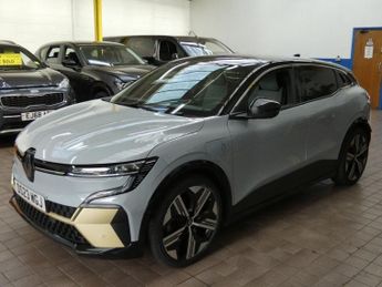 RENAULT MEGANE E-TECH 60kWh iconic Hatchback 5dr Electric Auto (optimum charge) (220 p