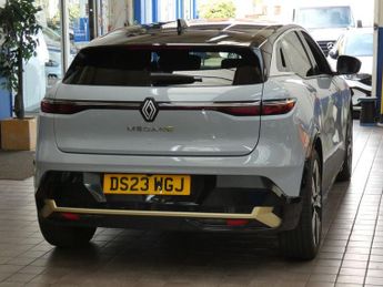 RENAULT MEGANE E-TECH 60kWh iconic Hatchback 5dr Electric Auto (optimum charge) (220 p
