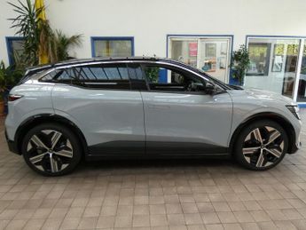 RENAULT MEGANE E-TECH 60kWh iconic Hatchback 5dr Electric Auto (optimum charge) (220 p