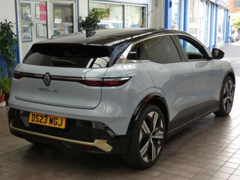 RENAULT MEGANE E-TECH 60kWh iconic Hatchback 5dr Electric Auto (optimum charge) (220 p