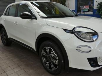FIAT 600 1.2 MHEV SUV 5dr Petrol Hybrid e-DCT Euro 6 (s/s) (100 ps)
