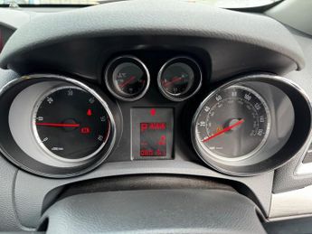 VAUXHALL MOKKA 1.6 CDTi SE SUV 5dr Diesel Auto 2WD Euro 6 (136 ps)