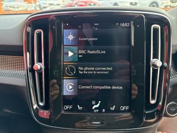 VOLVO XC40 1.5h T5 Recharge 10.7kWh Ultimate Dark SUV 5dr Petrol Plug-in Hy