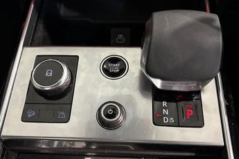LAND ROVER RANGE ROVER 3.0 D300 MHEV SE SUV 5dr Diesel Auto 4WD Euro 6 (s/s) (300 ps) &