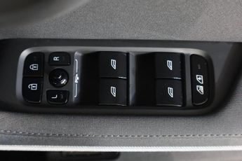 POLESTAR POLESTAR 2 Dual Motor 78kWh Long Range Fastback Auto 4WDE 5dr