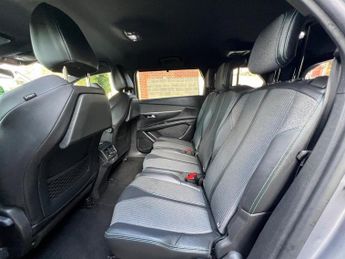 PEUGEOT 5008 1.2 PureTech Allure Premium + EAT Euro 6 (s/s) 5dr