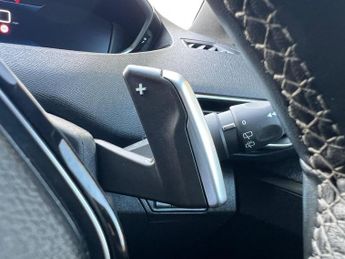 PEUGEOT 5008 1.2 PureTech Allure Premium + EAT Euro 6 (s/s) 5dr
