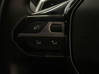 PEUGEOT 3008 1.2 PureTech Allure SUV 5dr Petrol EAT Euro 6 (s/s) (130 ps)