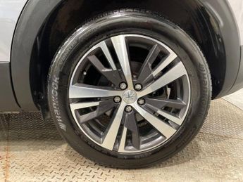 PEUGEOT 3008 1.2 PureTech Allure SUV 5dr Petrol EAT Euro 6 (s/s) (130 ps)