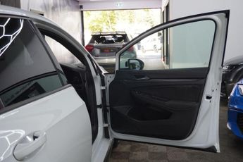VOLKSWAGEN GOLF 2.0 TSI GTI Hatchback 5dr Petrol DSG Euro 6 (s/s) (245 ps)