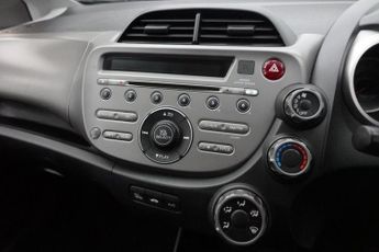 HONDA JAZZ 1.4 i-VTEC ES Hatchback 5dr Petrol i SHIFT Euro 5 (99 ps)