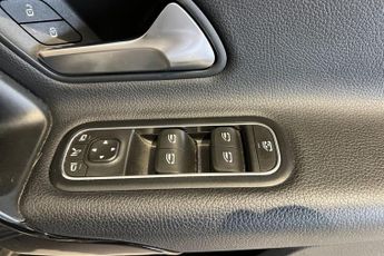 MERCEDES-BENZ A CLASS 1.5 A180d SE (Executive) Hatchback 5dr Diesel 7G-DCT Euro 6 (s/s