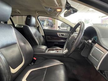 JAGUAR XF 2.2d Portfolio Sportbrake 5dr Diesel Auto Euro 5 (s/s) (200 ps)