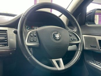 JAGUAR XF 2.2d Portfolio Sportbrake 5dr Diesel Auto Euro 5 (s/s) (200 ps)