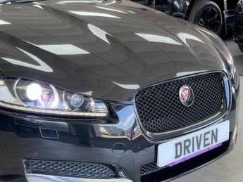 JAGUAR XF 2.2d Portfolio Sportbrake 5dr Diesel Auto Euro 5 (s/s) (200 ps)