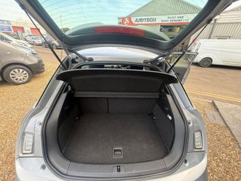 AUDI A1 1.4 TFSI S line Hatchback 3dr Petrol S Tronic Euro 5 (185 ps)