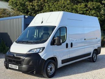 Peugeot Boxer 2.2 BlueHDi 335 Professional Panel Van 5dr Diesel Manual L3 H3 E