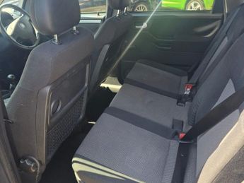 VAUXHALL MERIVA 1.6i 16v Breeze MPV 5dr Petrol Manual (175 g/km, 99 bhp)