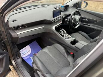 PEUGEOT 3008 1.6 13.2kWh Allure SUV 5dr Petrol Plug-in Hybrid e-EAT Euro 6 (s