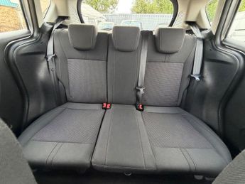 FORD B-MAX 1.6 Zetec Navigator MPV 5dr Petrol Powershift Euro 6 (105 ps)