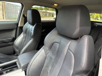LAND ROVER RANGE ROVER EVOQUE 2.2 SD4 Pure SUV 5dr Diesel Auto 4WD Euro 5 (190 ps)