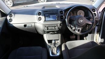 VOLKSWAGEN TIGUAN TSI