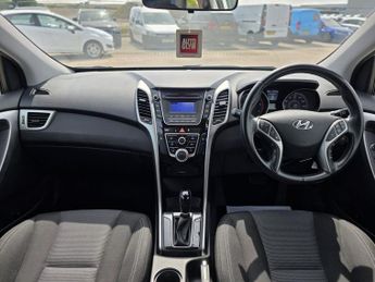 HYUNDAI I30 1.6 CRDi Active Hatchback 5dr Diesel Auto Euro 5 (110 ps)