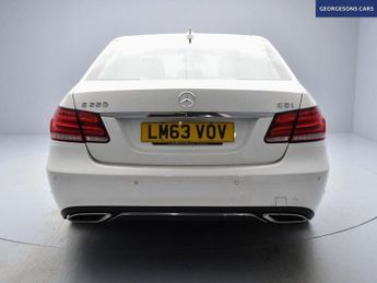 MERCEDES-BENZ E CLASS 2.1 E220 CDI SE Saloon 4dr Diesel G-Tronic+ Euro 5 (s/s) (170 ps