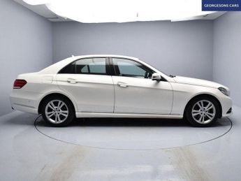 MERCEDES-BENZ E CLASS 2.1 E220 CDI SE Saloon 4dr Diesel G-Tronic+ Euro 5 (s/s) (170 ps