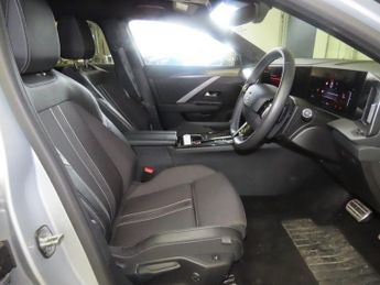 VAUXHALL ASTRA 1.2 Turbo GS Sports Tourer 5dr Petrol Auto Euro 6 (s/s) (130 ps)