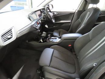 BMW 2 SERIES GRAN COUPE 1.5 218i Sport (LCP) Saloon 4dr Petrol DCT Euro 6 (s/s) (136 ps)