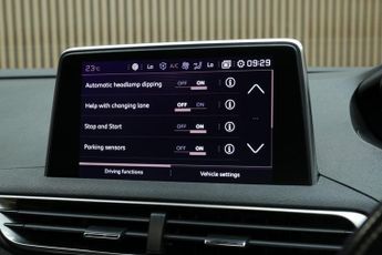PEUGEOT 3008 1.5 BlueHDi GT Line Premium SUV 5dr Diesel EAT Euro 6 (s/s) (130