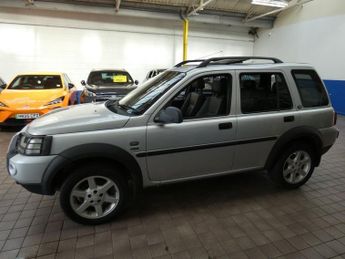 LAND ROVER FREELANDER 2.0 TD4 HSE Station Wagon 5dr Diesel Manual (205 g/km, 110 bhp)