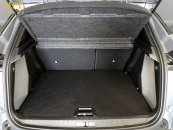 PEUGEOT E-2008 50kWh Allure SUV 5dr Electric Auto (11kW Charger) (136 ps)