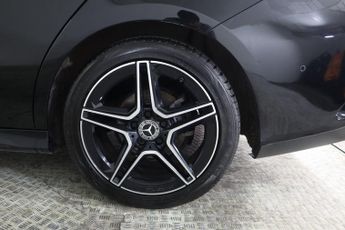 MERCEDES-BENZ CLA 1.3 CLA180 AMG Line (Premium) Coupe 7G-DCT Euro 6 (s/s) 4dr