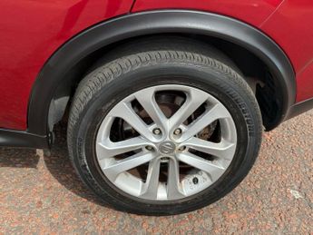 NISSAN JUKE 1.6 DIG-T Acenta Sport SUV 5dr Petrol Manual Euro 5 (190 ps)
