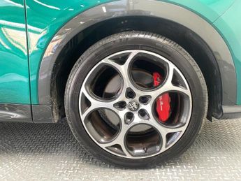 ALFA ROMEO TONALE 1.5 VGT MHEV Veloce SUV 5dr Petrol Hybrid DCT Euro 6 (160 ps)