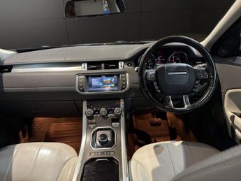 LAND ROVER RANGE ROVER EVOQUE 2.0 TD4 SE Tech SUV 5dr Diesel Auto 4WD Euro 6 (s/s) (180 ps)