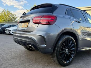 MERCEDES-BENZ GLA 2.1 GLA220d AMG Line (Premium) SUV 5dr Diesel 7G-DCT 4MATIC Euro