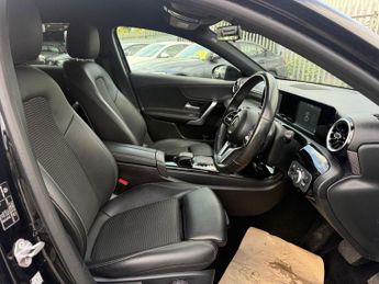 MERCEDES-BENZ A CLASS 1.5 A180d Sport Hatchback 5dr Diesel 7G-DCT Euro 6 (s/s) (116 ps