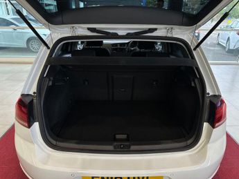 VOLKSWAGEN GOLF 1.4 TSI SE Nav Hatchback 5dr Petrol DSG Euro 6 (s/s) (125 ps)