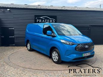 Ford Transit 320 65kWh Limited Panel Van 5dr Electric Auto L1 H1 (136 ps)