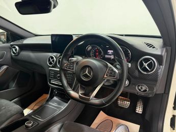 MERCEDES-BENZ A CLASS 2.1 A200d AMG Line (Premium) Hatchback 5dr Diesel 7G-DCT Euro 6 
