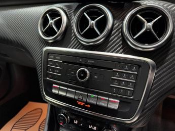 MERCEDES-BENZ A CLASS 2.1 A200d AMG Line (Premium) Hatchback 5dr Diesel 7G-DCT Euro 6 